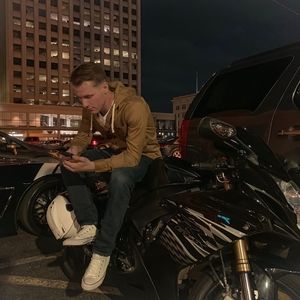 Meet your Posher, Thomas